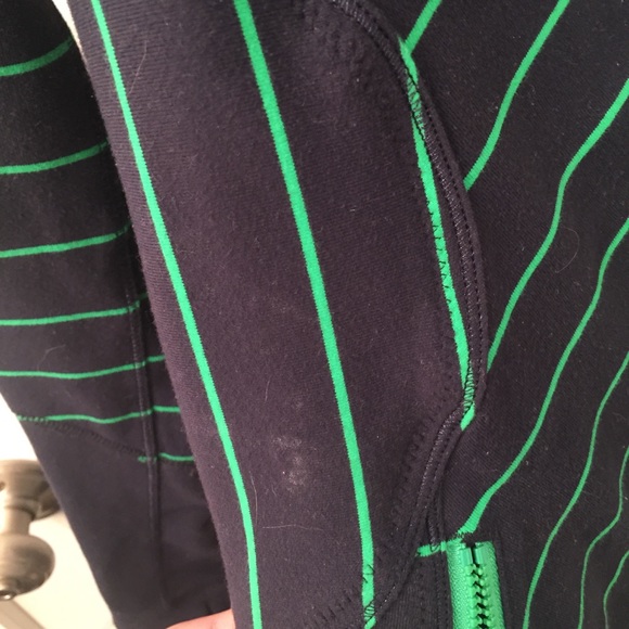 Lululemon Define Jacket - Picture 3 of 6